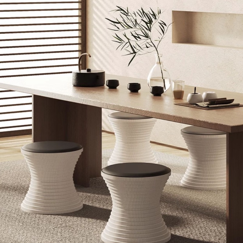 Wielowarstwowy stołek z tektur – Sustainable Living Home recenzja i cena